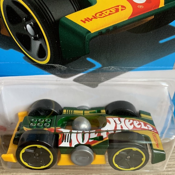 Hot Wheels Flippin Fast HW Celebration Racers Hotwheels Mattel New 2024 🆕 Asan - Picture 3 of 6